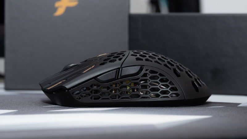 Finalmouse UltralightX: The Hypebeast champion