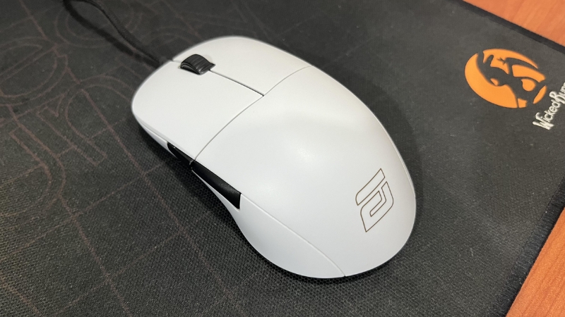 Endgame Gear Xm1r - The claw grip king